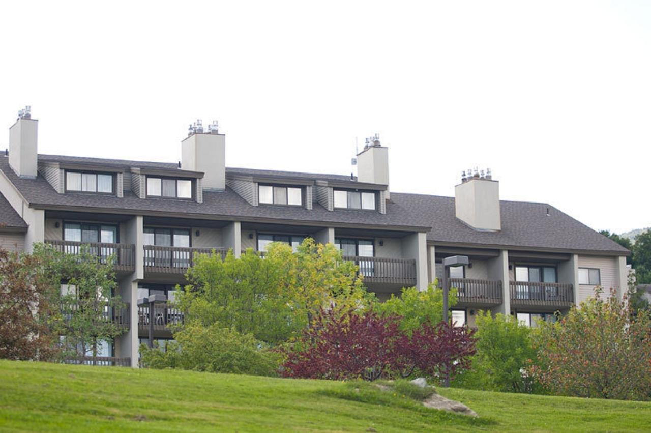Pinnacle Condominiums Mendon Exterior photo